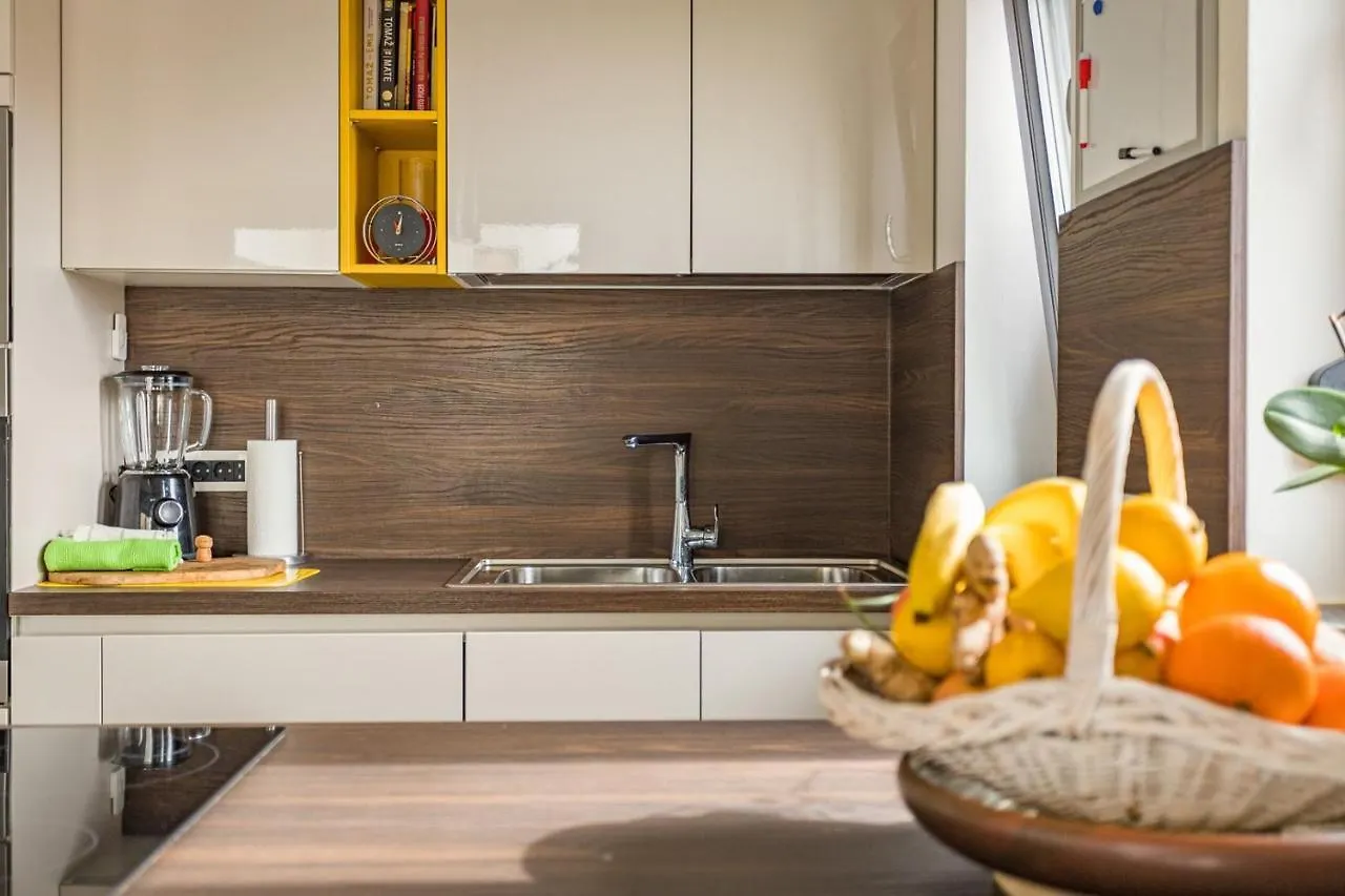 Guest house Bijou House With Apartments Vilanija Croatia